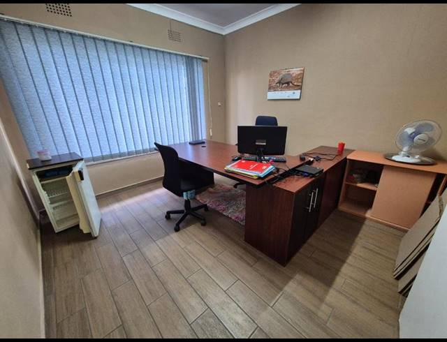 BUSINESS FOR SALE IN NEW REDRUTH